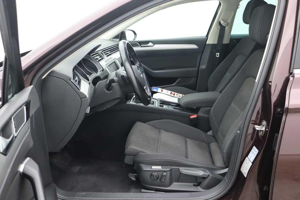 Volkswagen Passat Variant 2016 photo 2