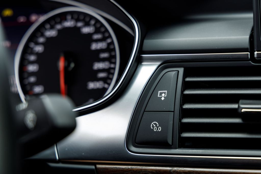 Audi A6 TDI quattro 2016 photo 18