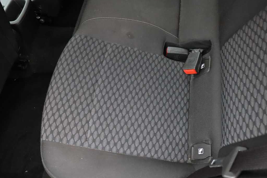 Opel Astra 2018 photo 24