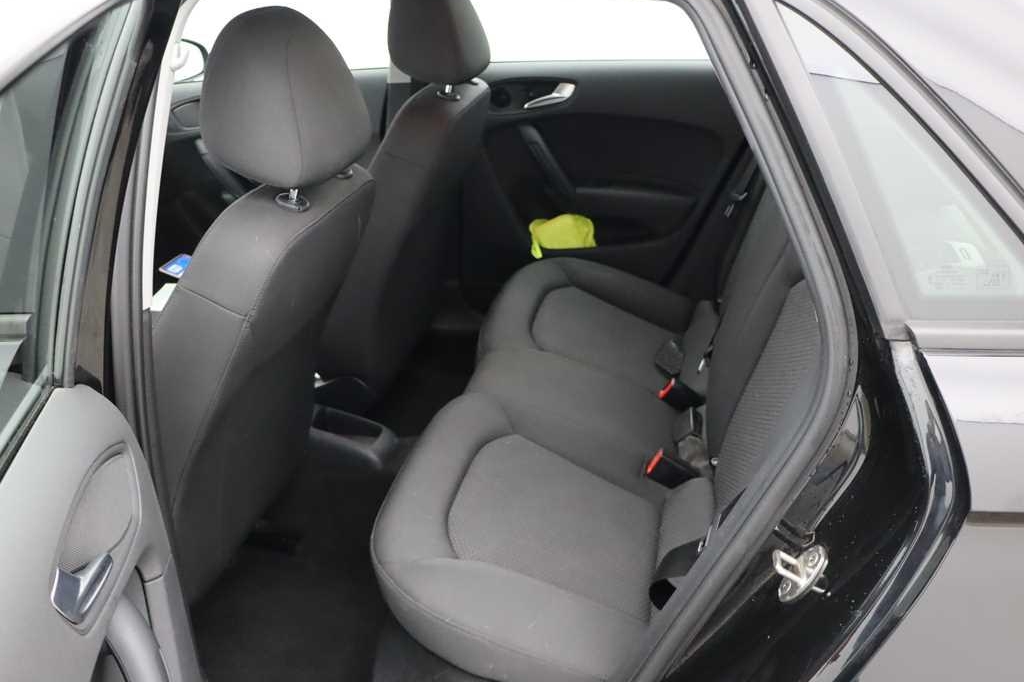 Audi A1 2016 фото 5