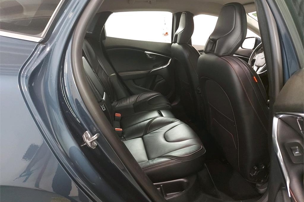 Volvo V40 2017 photo 6