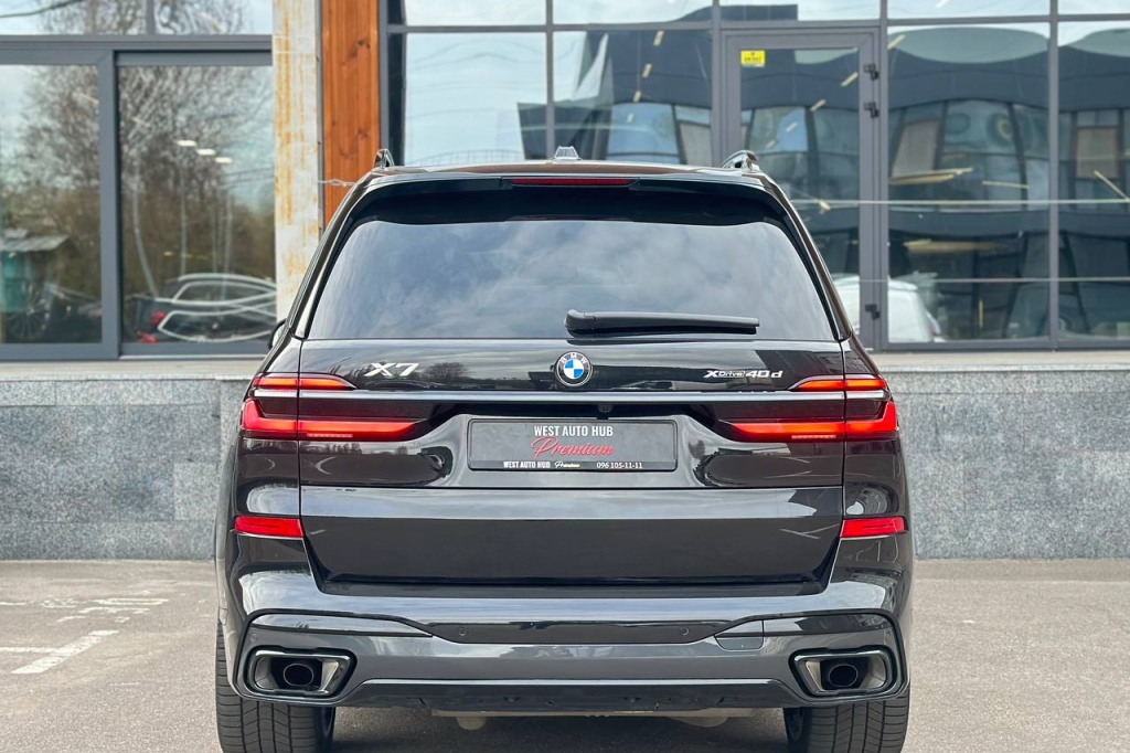 BMW X7 40d 2024 фото 4