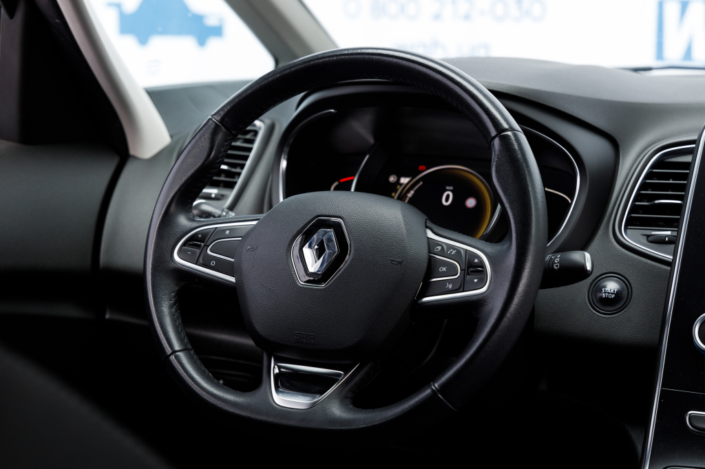 Renault Scenic IV Black Star 2017 фото 21