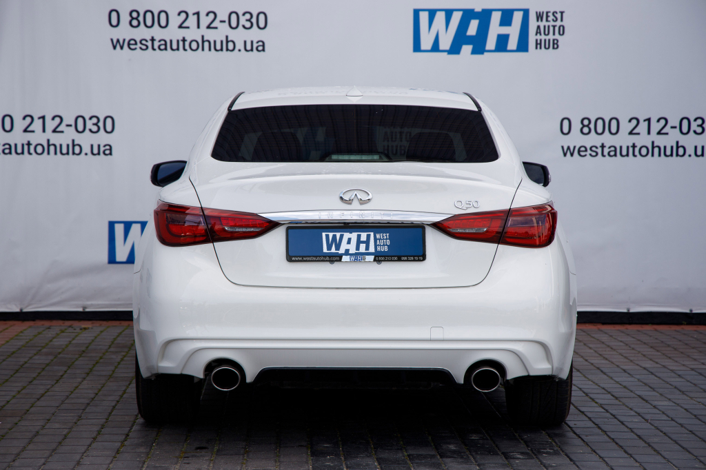 Infiniti Q50 photo 4