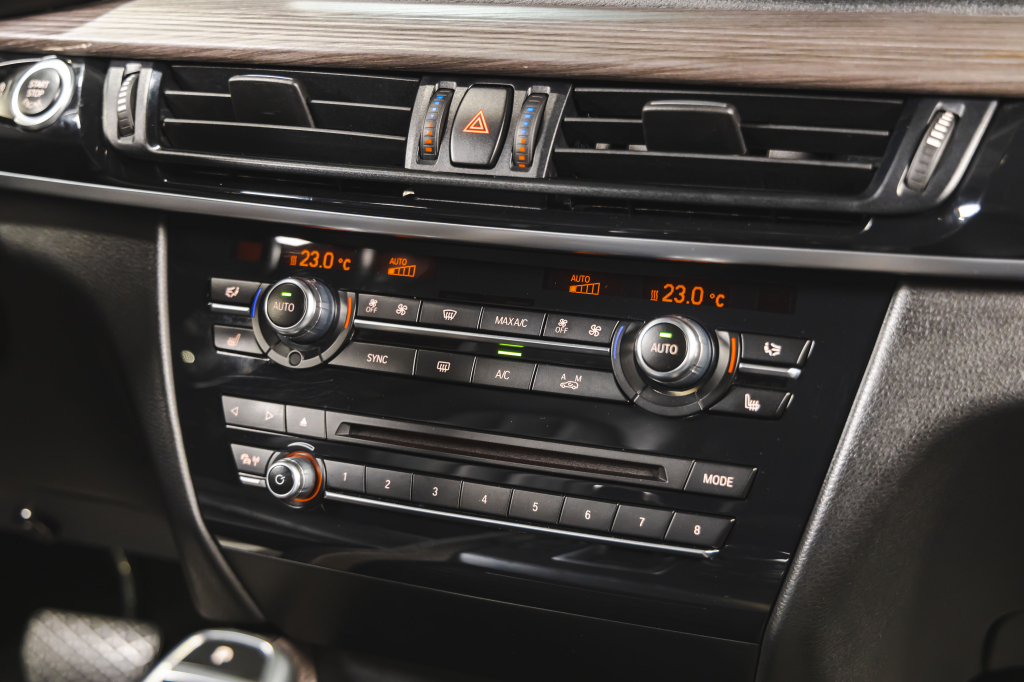 BMW X5 2015 photo 21