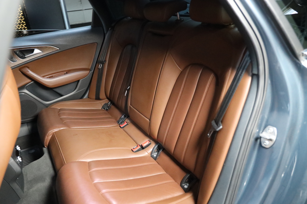 Audi A6 2012 photo 16