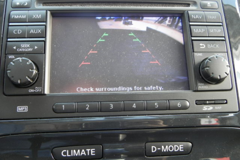 Nissan Juke 2013 photo 18