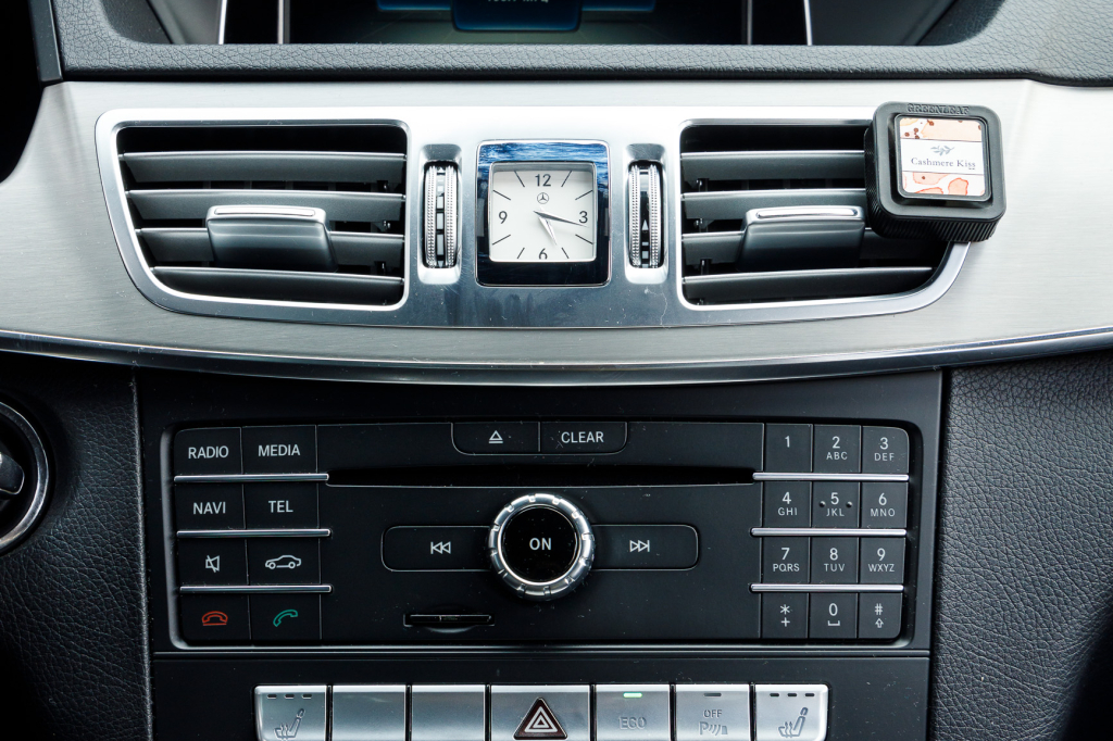 Mercedes-Benz E 220  Bluetec 2015 фото 17