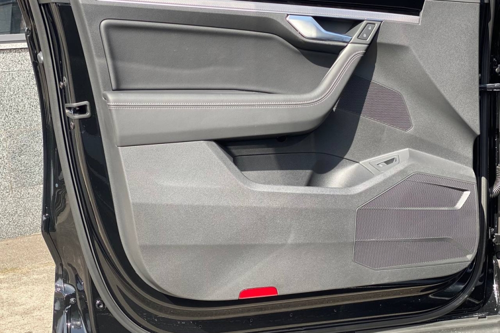 Volkswagen Touareg PLATINUM 2022 фото 7