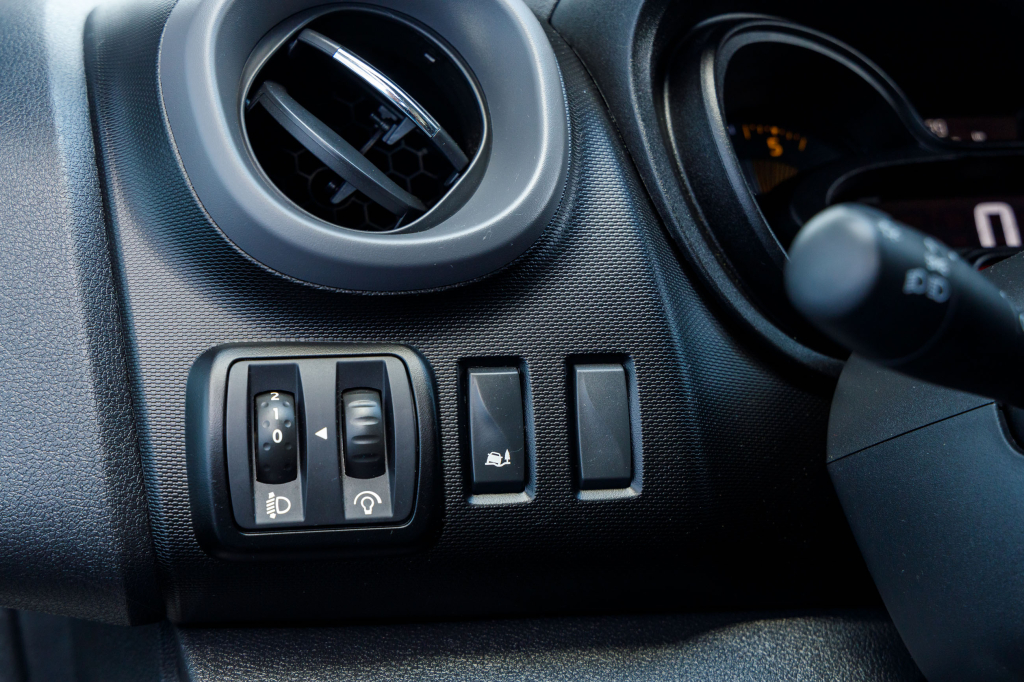 Renault Trafic пасс. 2015 photo 19