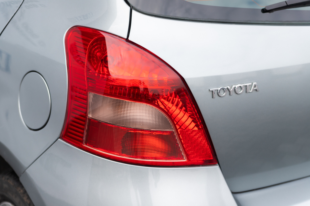 Toyota Yaris 2006 photo 10