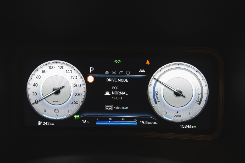 Hyundai Kona Electric 2021 фото 18