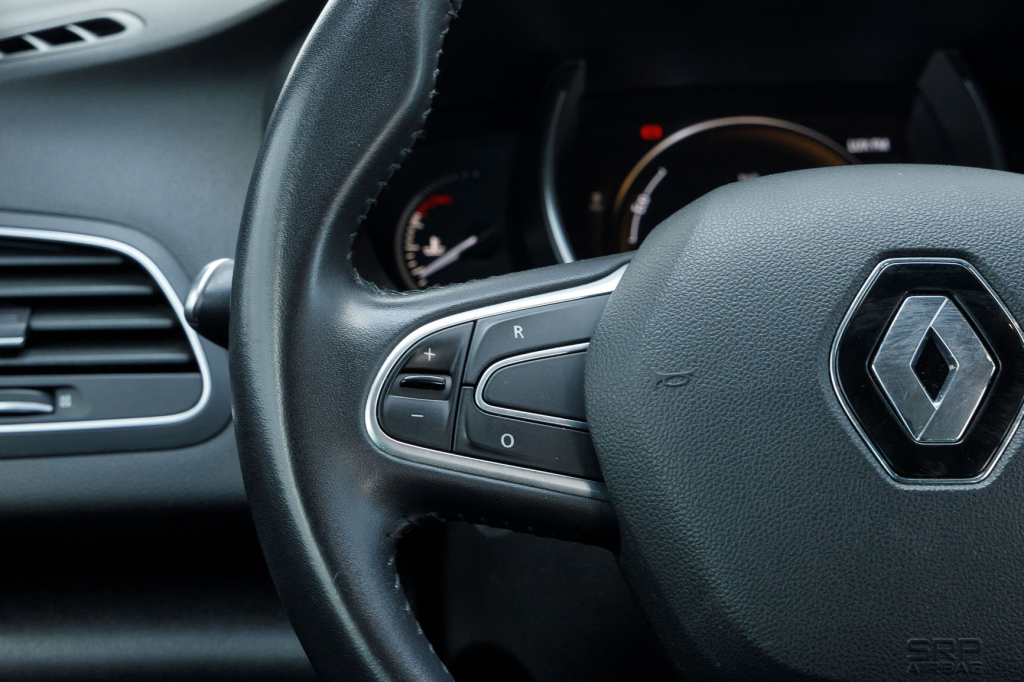 Renault Megane Limited 2017 photo 19