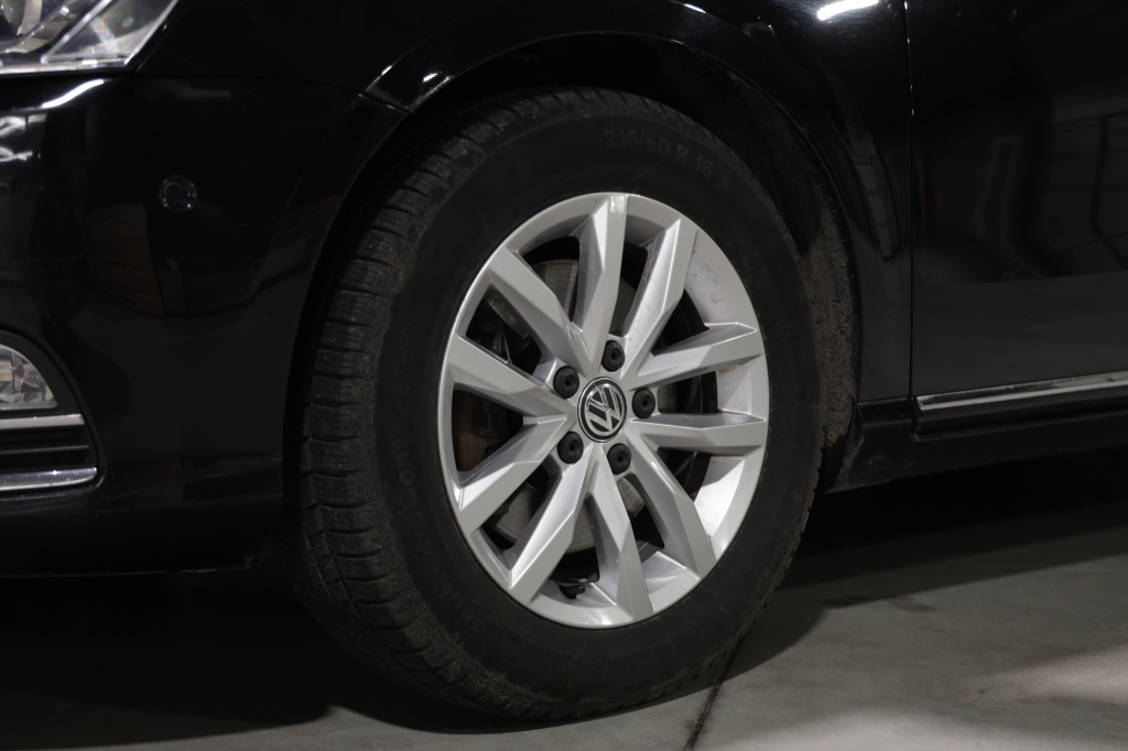 Volkswagen Passat 2013 фото 21