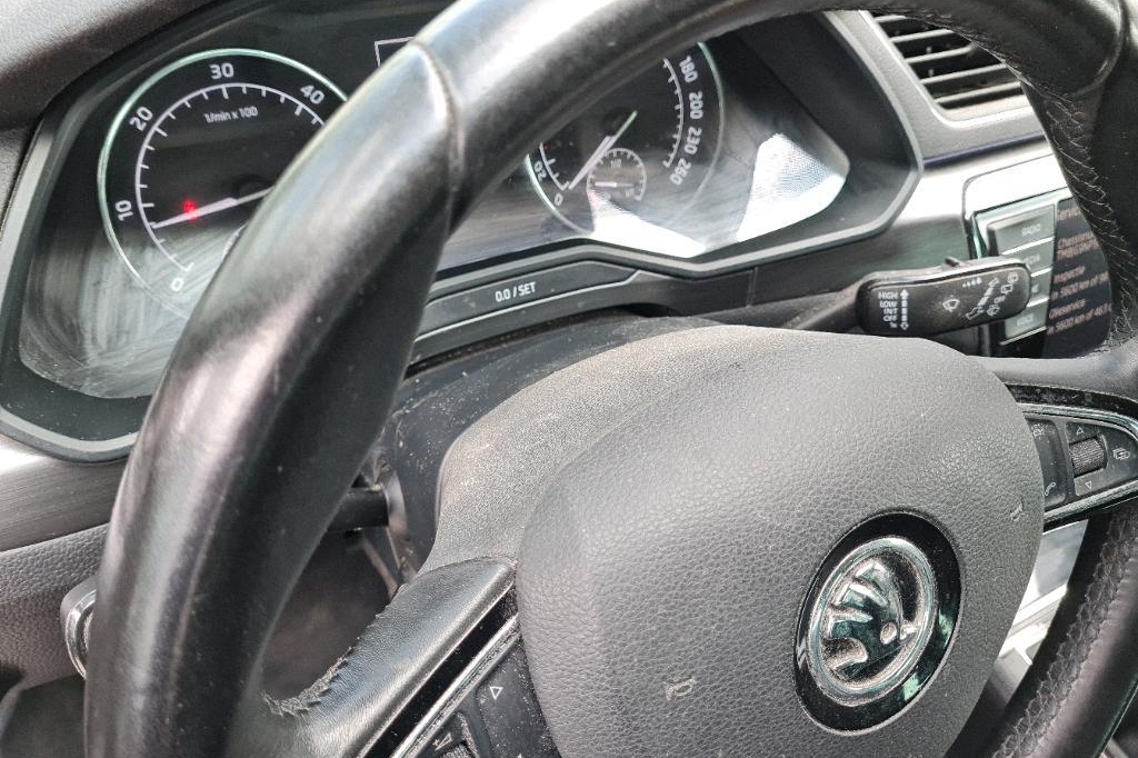 Skoda Superb Combi 2017 photo 43