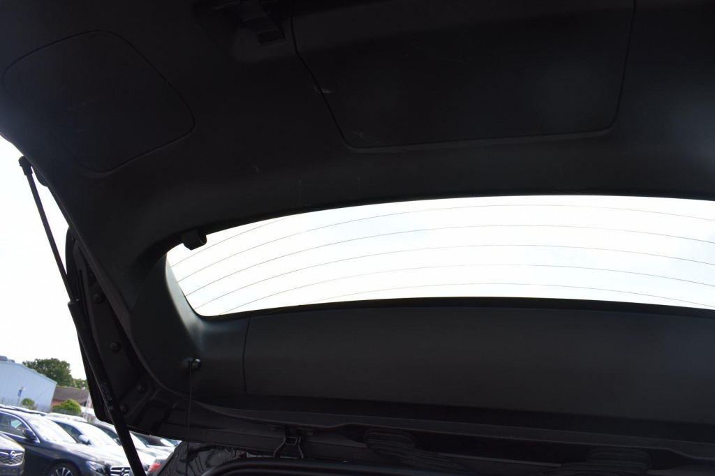 Opel Grandland X 2019 фото 8