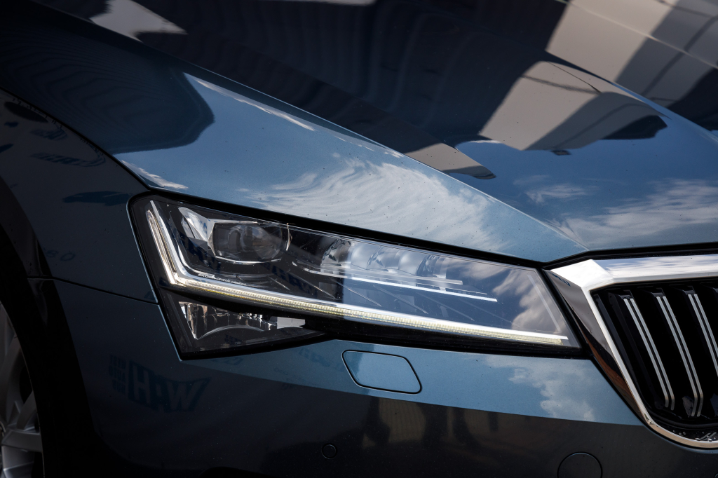 Skoda Superb 2019 photo 4