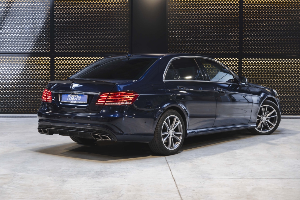Mercedes-Benz E-Class E350 2014 photo 6