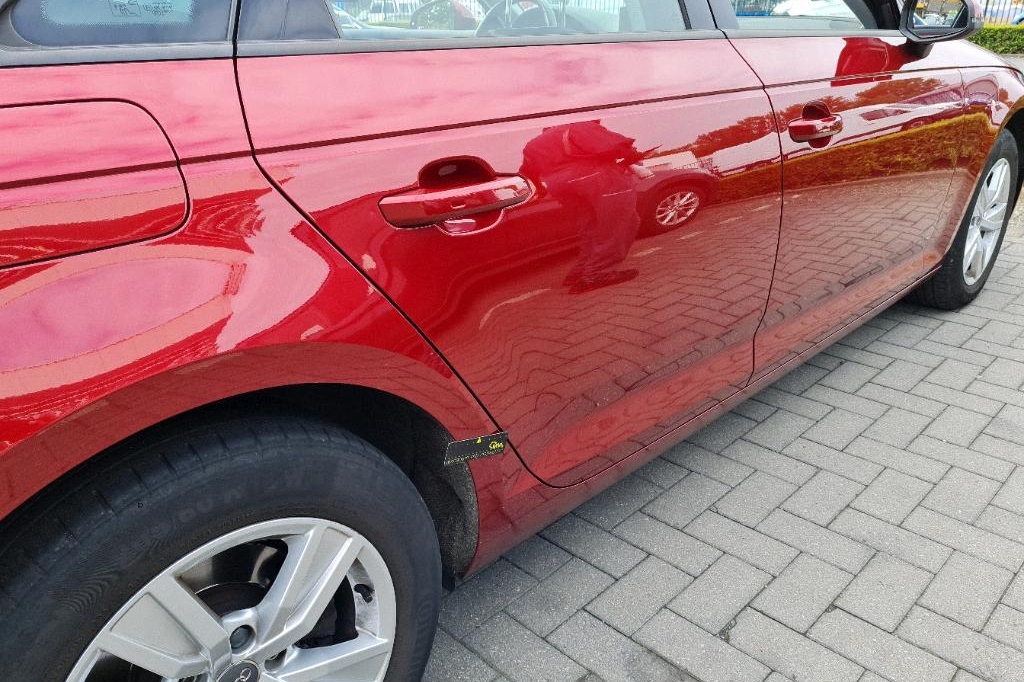 Audi A4 2017 фото 19