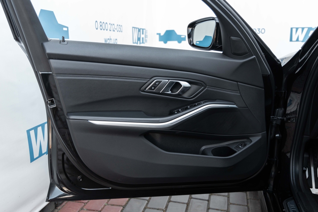 BMW 3 Series 320d 2019 фото 12