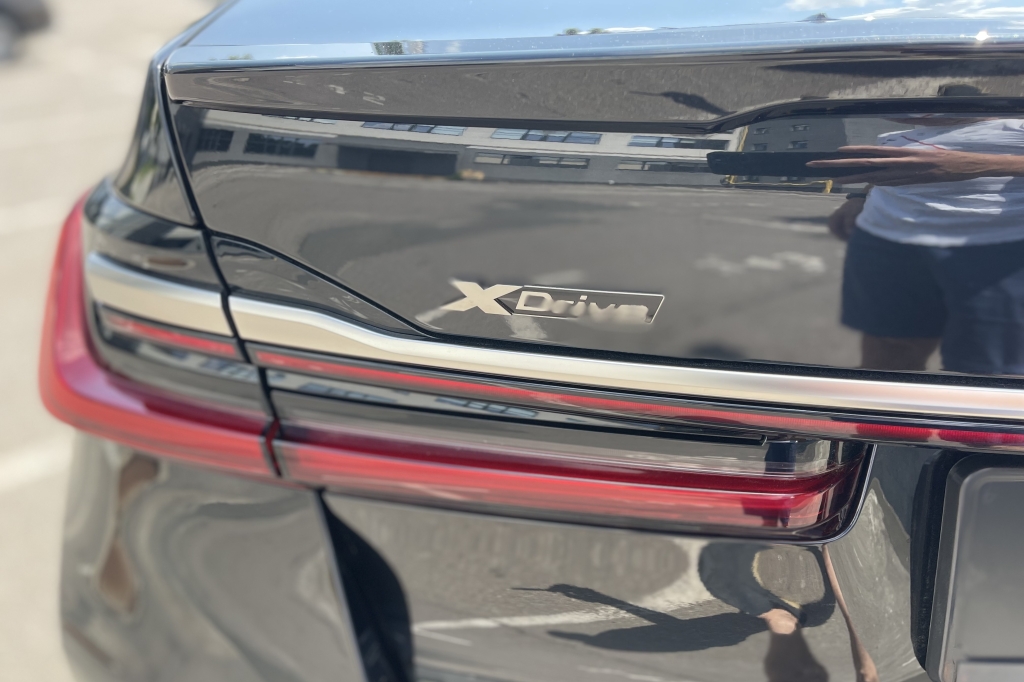 BMW 760 Long XDrive 2021 photo 11