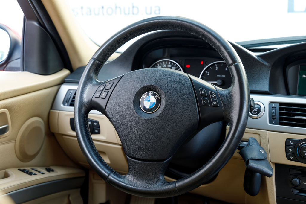 BMW 320 2005 фото 10