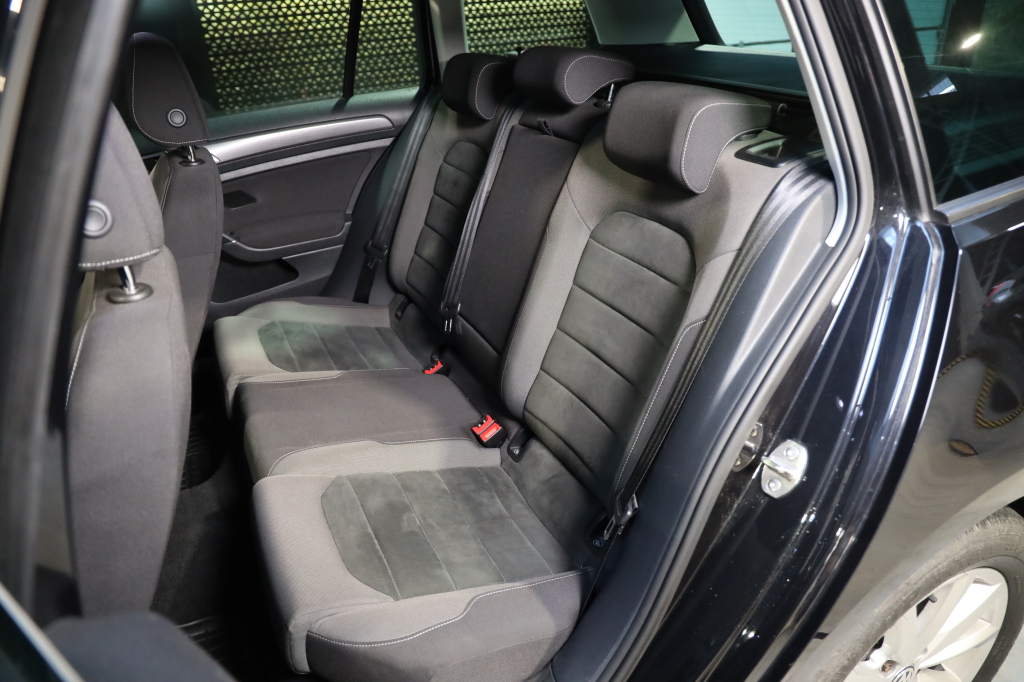 Volkswagen Golf 2017 photo 12