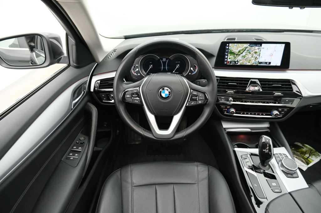 BMW 5 Series 2017 фото 2