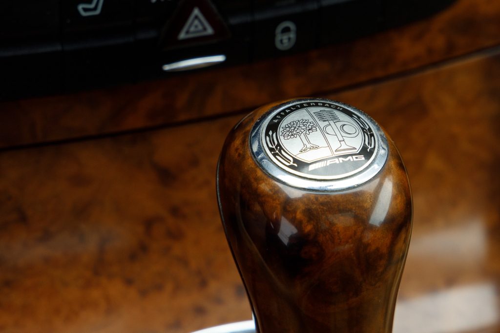 Mercedes-Benz CLS 500 2005 фото 16