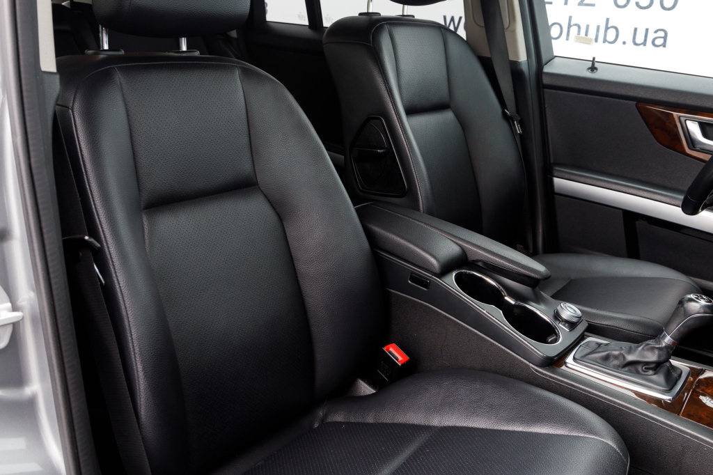 Mercedes-Benz GLK 350 2012 photo 3