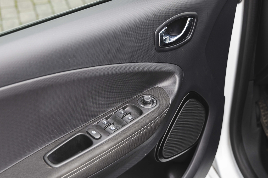 Renault Zoe 2016 photo 14