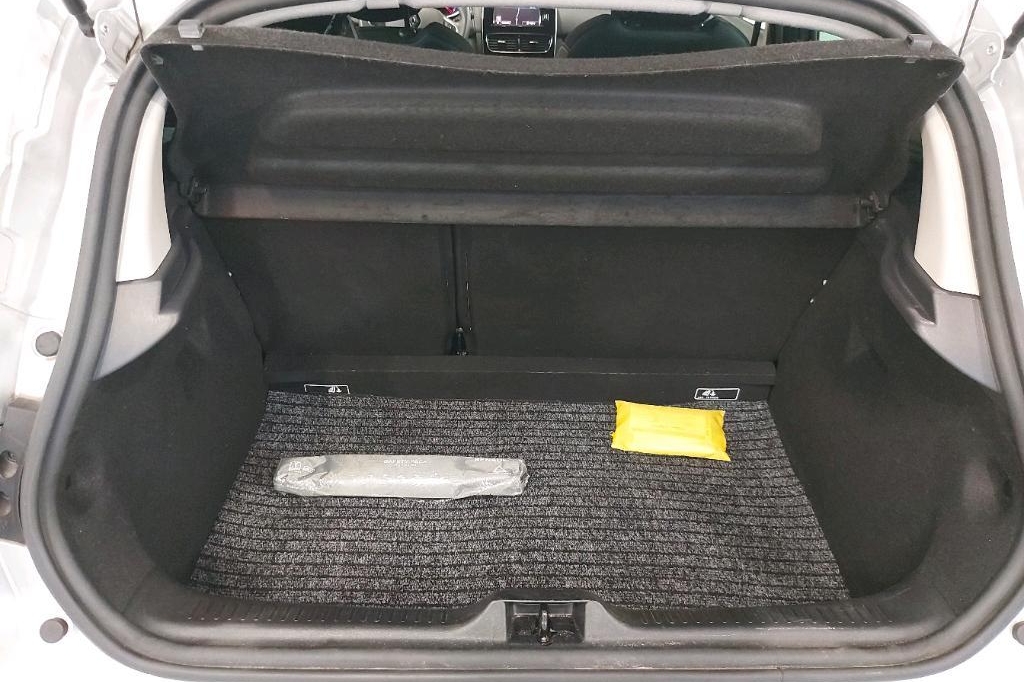 Renault Clio 2019 photo 15