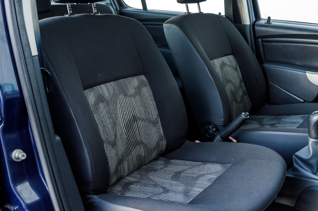 Dacia Sandero 2010 photo 9