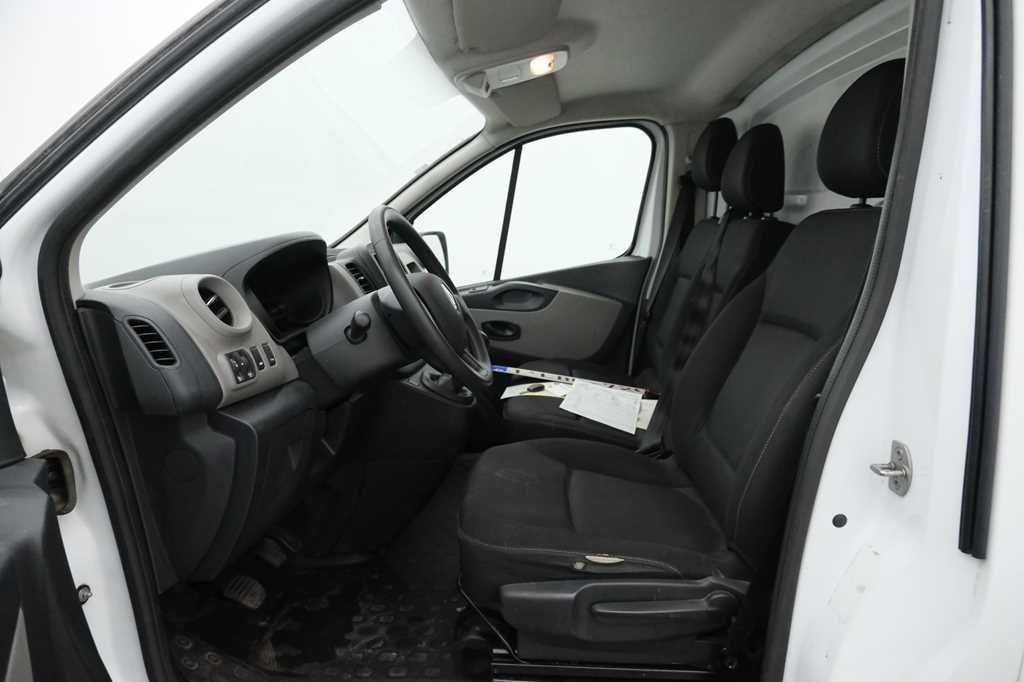 Renault Trafic 2015 фото 4