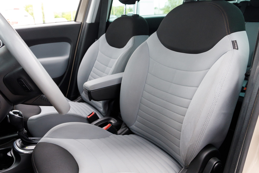 Fiat 500L 2013 photo 10