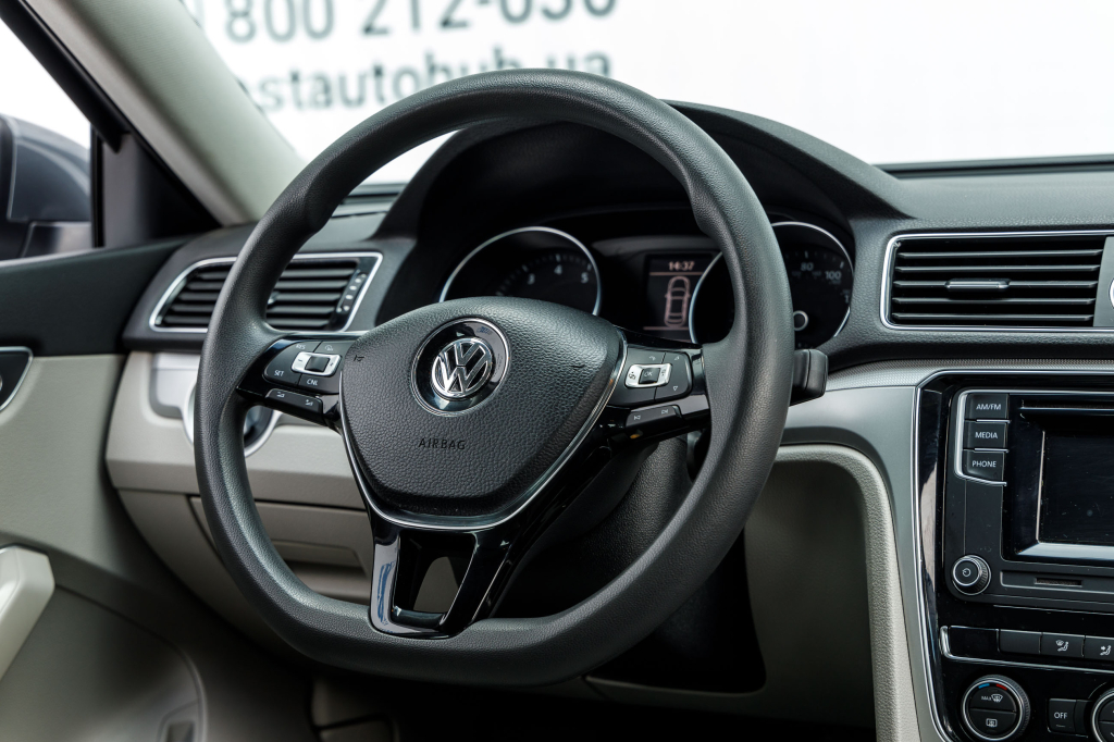 Volkswagen Passat B8 S 2016 фото 22