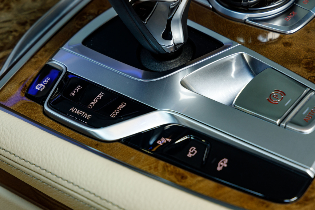 BMW 740 2016 фото 51