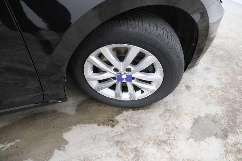 Volkswagen Touran 2017 фото 9