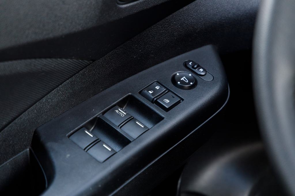 Honda CR-V LX фото 11