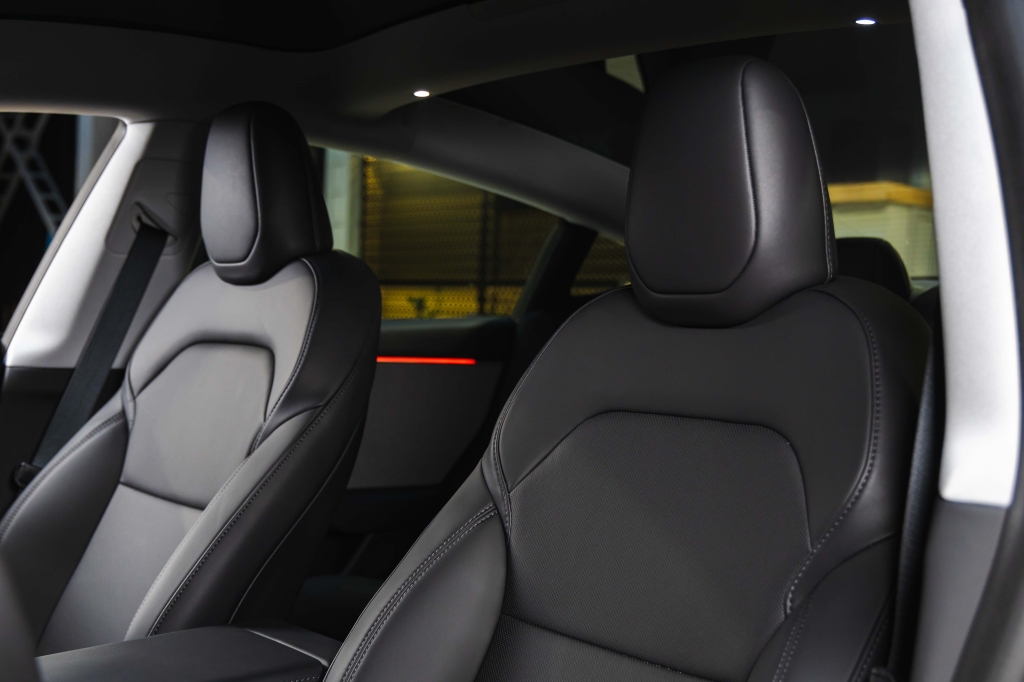 Tesla Model 3 2024 фото 17