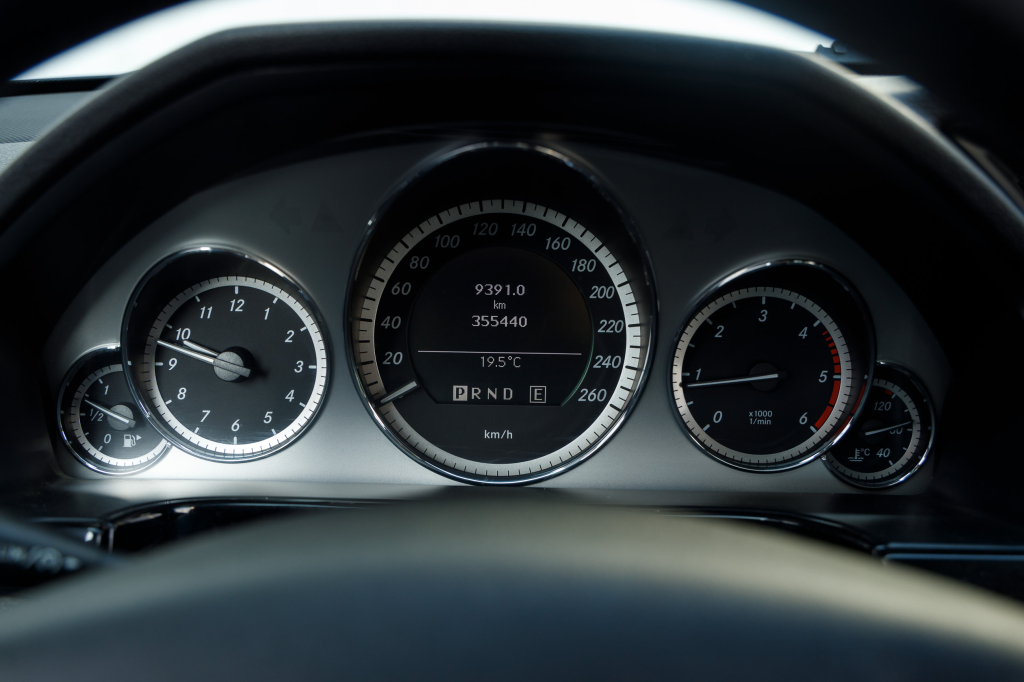 Mercedes-Benz E 250 E250 CDI 2010 фото 27