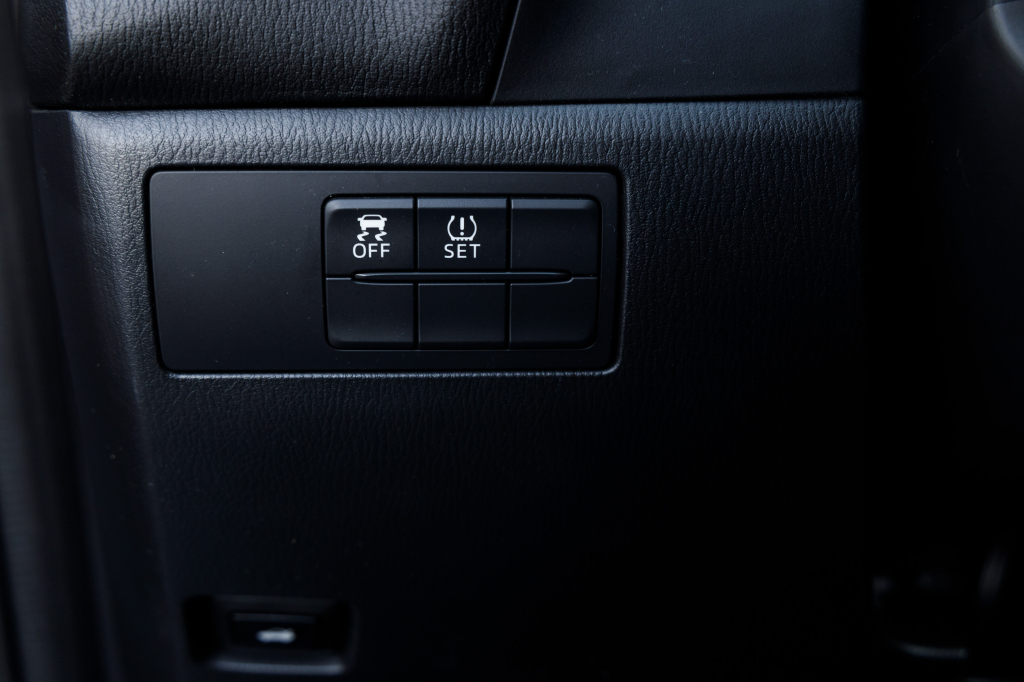 Mazda 3 SV 2014 photo 25