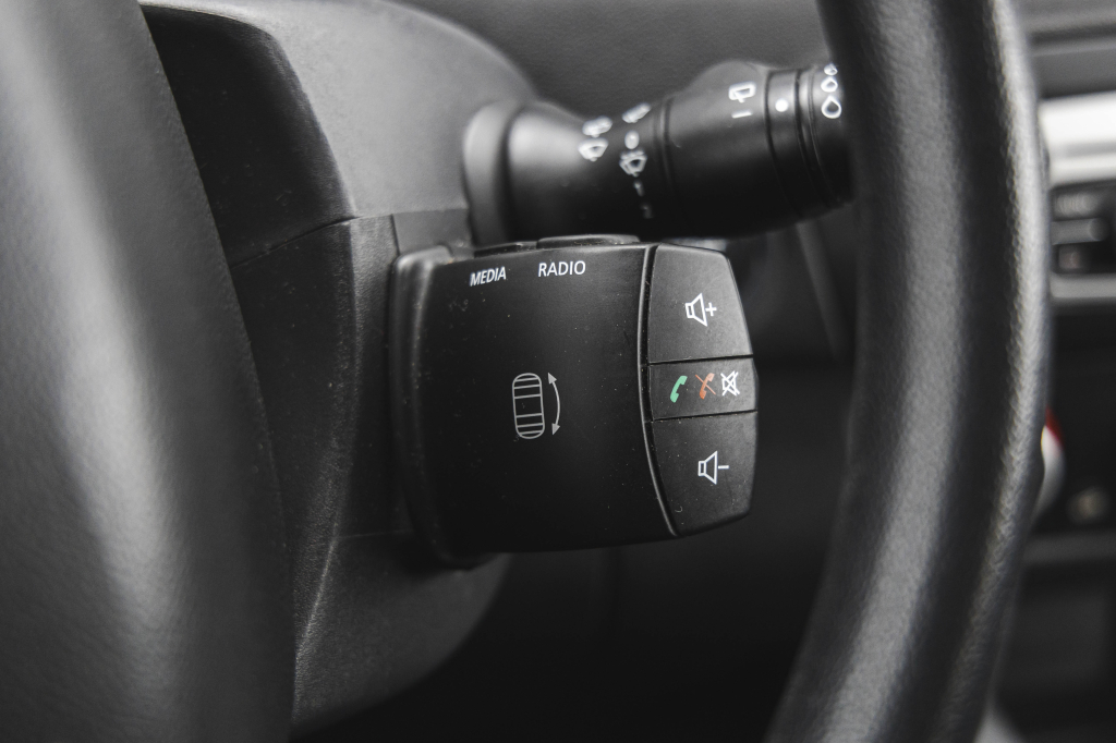 Renault Scenic 2013 фото 19