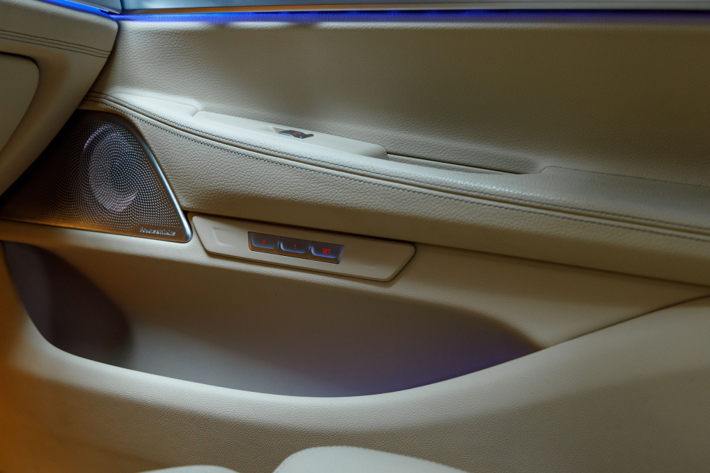 BMW 740 2016 фото 48