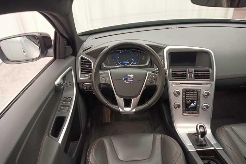 Volvo XC60 2017 photo 6