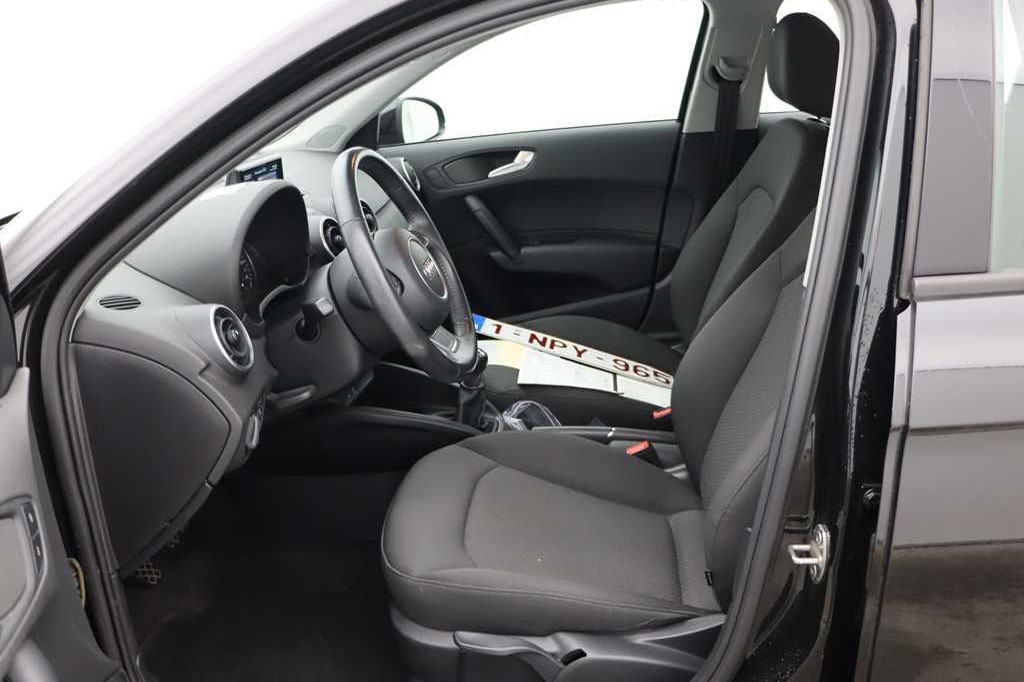 Audi A1 2016 фото 6