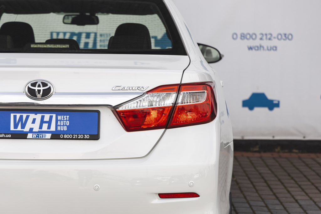 Toyota Camry 2013 photo 9