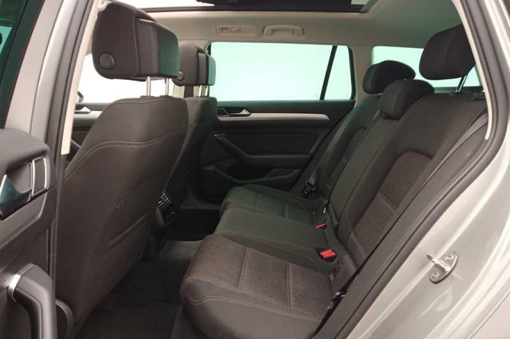 Volkswagen Passat Variant 2016 фото 5