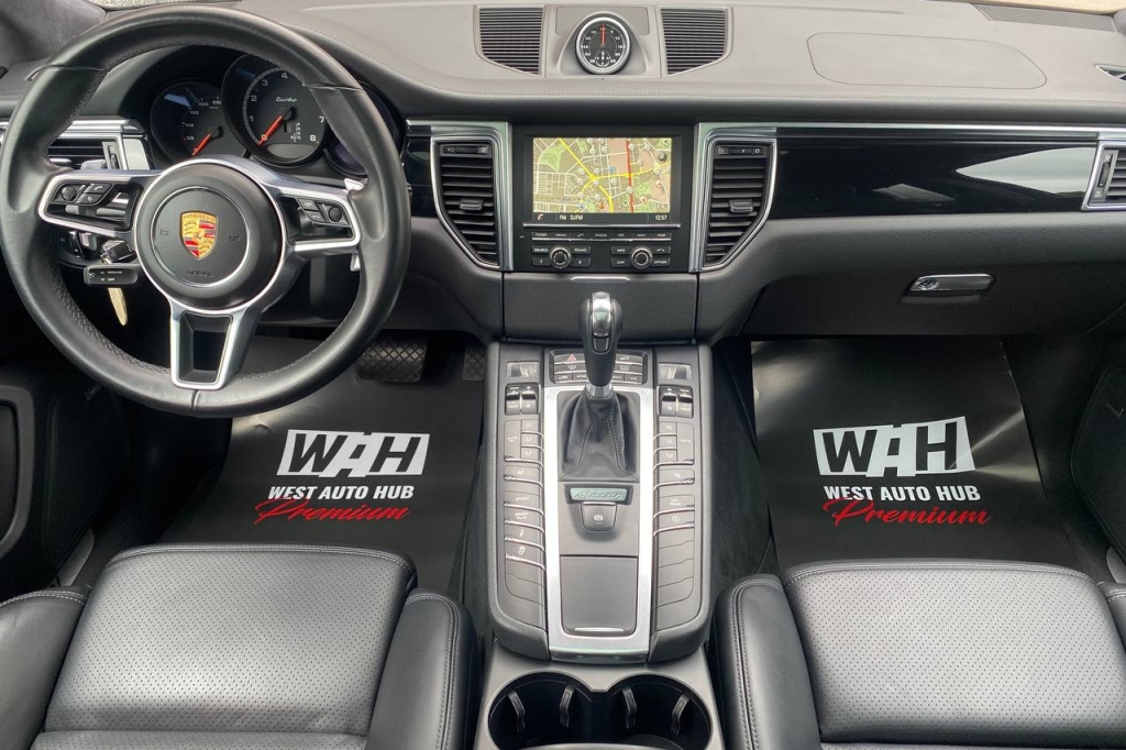 Porsche Macan Turbo 2014 photo 16