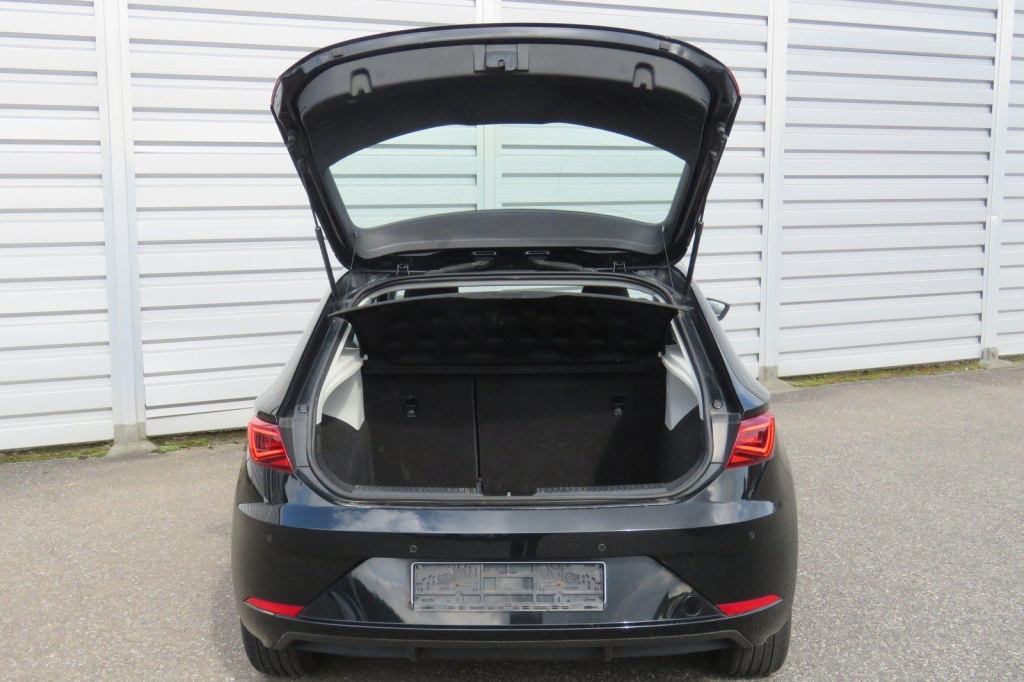 SEAT Leon 2017 photo 3